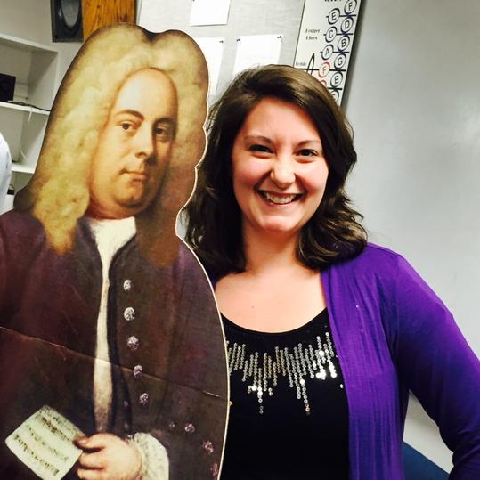 MrsSimonsSays15's tweet photo. Gotta love working on the Messiah! #getyourhandelon #Messiah2014 #heartland http://t.co/ILdkCaVuZR