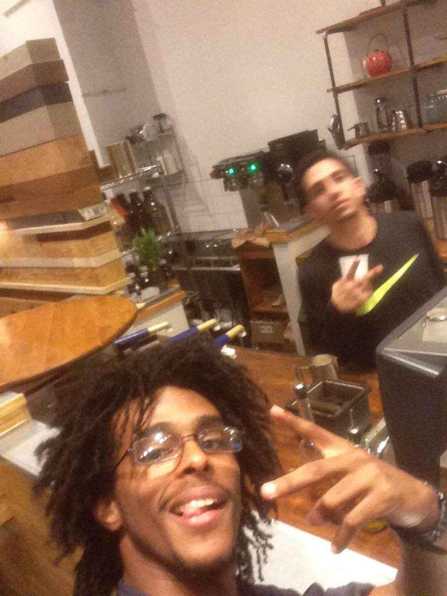 mista_mussa's tweet photo. #Ebrik #BrikSquad # http://t.co/SC1OaqmnMV