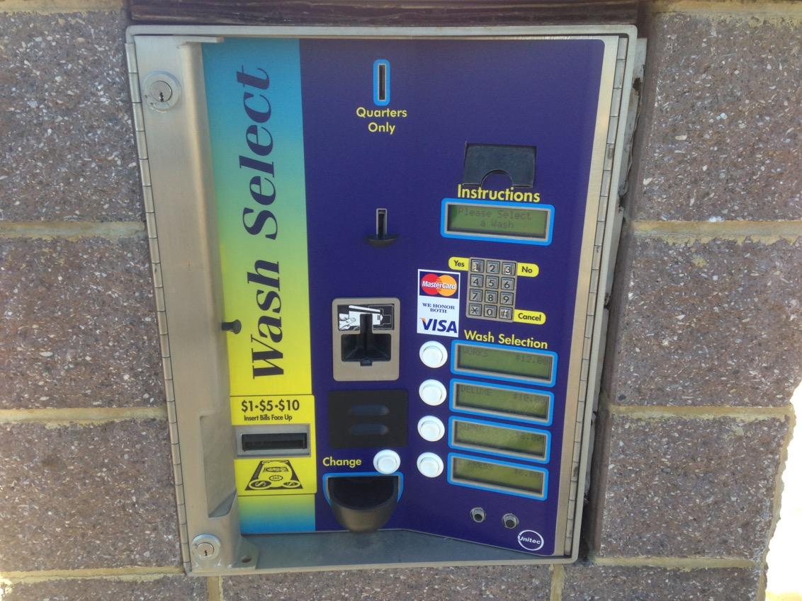 WashTechInc's tweet image. 12 year old Wash Select looking new again with new decal, buttons, and change cup.