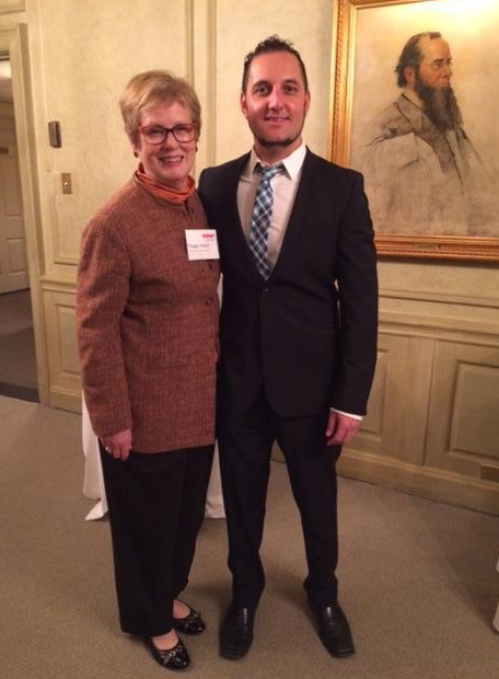 HeatherReporter's tweet image. Content mktg: Relevance=speak 2buyers, knowing their stage in the cycle, Greg @ReachMktg #TMRoundtable w/@Peggy_Hatch