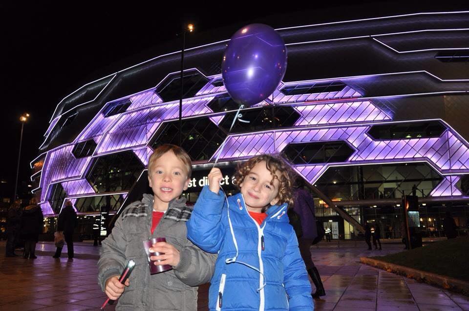 MarchofDimes's tweet photo. RT @nickynuyou: @fdarena in #Leeds goes purple again to support #WorldPrematurityDay #wpd2014 Thank you! http://t.co/cda5fUuDff
