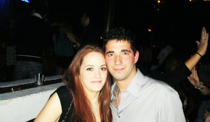 BBeitta's tweet photo. Que me gusta a mí felicitar con fotos de la edad media @Cani_17_11 felicidades mi jovenaso!!! te quierooo http://t.co/h4axRupOtX