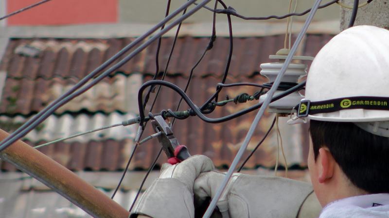 RecreoTV's tweet photo. Cortes de energía sin previo aviso ni explicación .
Conafe no reconoce el hecho.
Vecinos comparten preocupación . http://t.co/G4oWVJaNP3