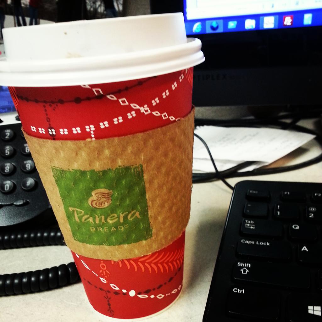 Kari_Williams's tweet image. My "home-away-from-home, keep me sane till my thesis defense" journo juice. #coffee #breadco #notPanera #stl