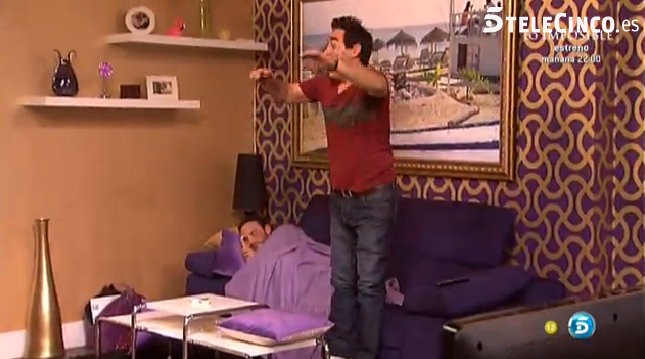 Amador_Rivas's tweet photo. Esta quiere salami. ¡OLE, OLE! #LQSA6 http://t.co/q6i1O27WpG