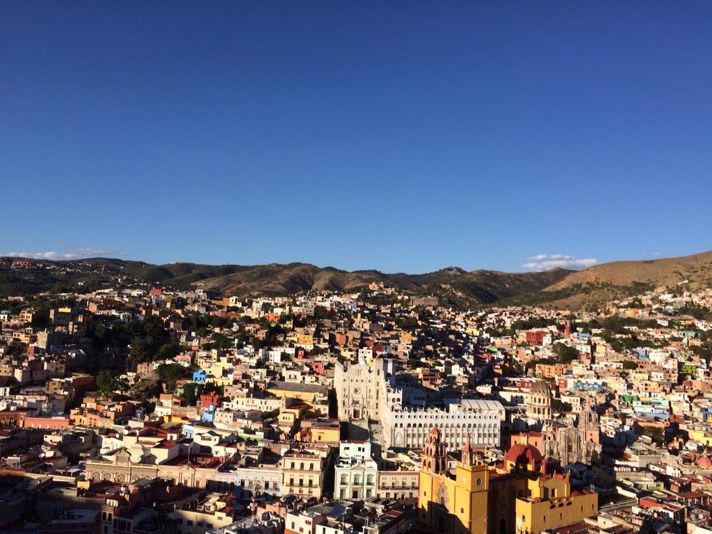 rogergzz's tweet photo. ¡Que belleza! ¡Increíble que no haya visto esto en mi país antes! http://t.co/rfPFp7hzDC