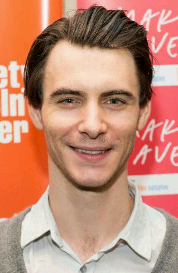 Happy birthday to my favorite actor ever, Harry Lloyd! I adore him so much. Have a great day Harry! 