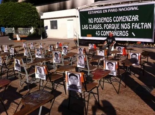 BethCastell's tweet photo. Mateo 24:12
y por haberse multiplicado la maldad, el amor de muchos se enfriará
#Ayotzinapa http://t.co/DJCQtSzQO0