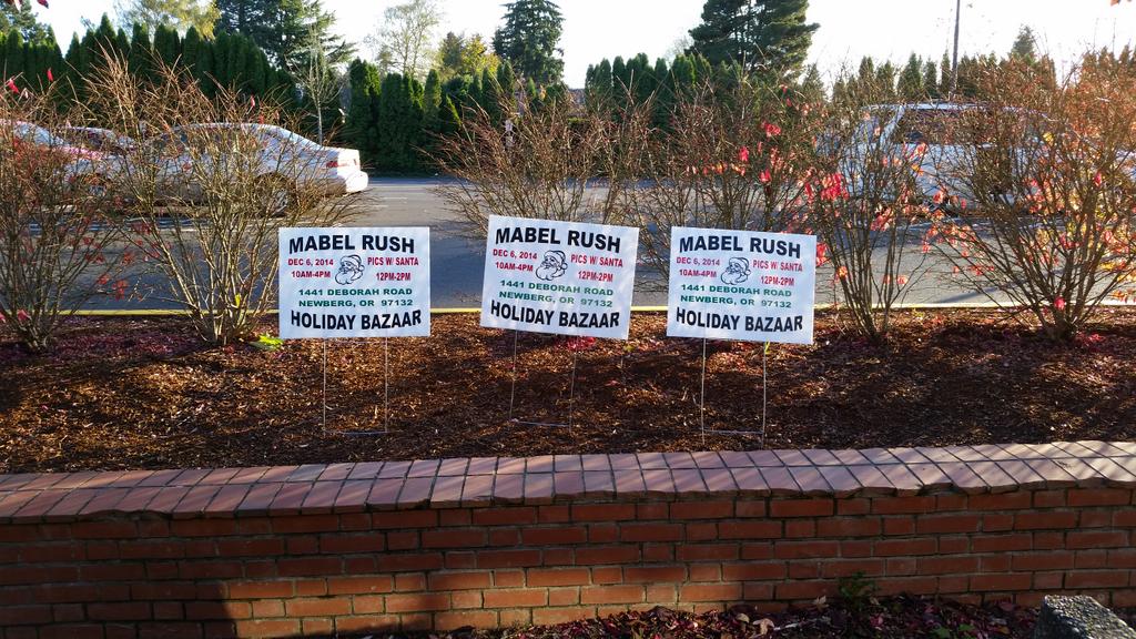 NHS_Vinyl's tweet photo. Signs for the Mabel Rush Bazaar! http://t.co/2Poimu6ZUi