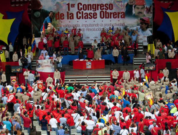 YVKE_Mundial's tweet photo. Creada Intendencia Nacional para la Protección del Salario de la Clase Obrera (+Audio) http://t.co/aP8KOcnflG http://t.co/4ZWBQWnvpy