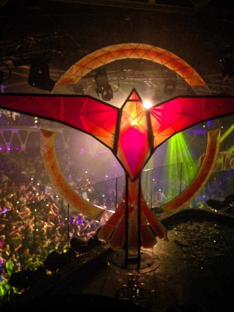 ZeePhotos28's tweet photo. Hakkasan Nightclub with Tiesto #hakkasanlv #mgm #tiesto #clublife #edm #vegas #vegasbaby #vegasbound #vegaslife #unlv http://t.co/82nizdxTlc