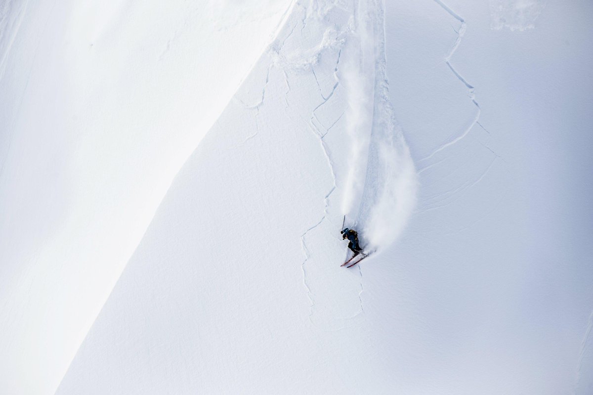 RedBullZA's tweet photo. Win best seats at the premier of #DOMY2014 in CT by linking us to your favourite vid from http://t.co/k3p1rg17ZI http://t.co/rOLVlfYHqD