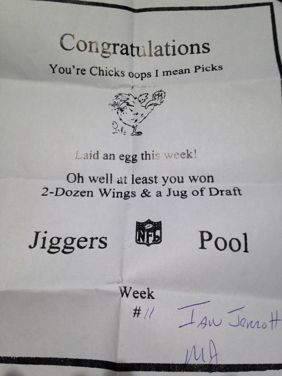 ianjerrott13's tweet photo. Football genius. #1right #11wrong #wings http://t.co/Nem0zE17TE