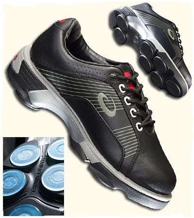 CurlingLife's tweet image. @GoldlineCurling Quantum Shoes were a popular at the #canadianmixed last week. Try them yourself today. #curlinglife