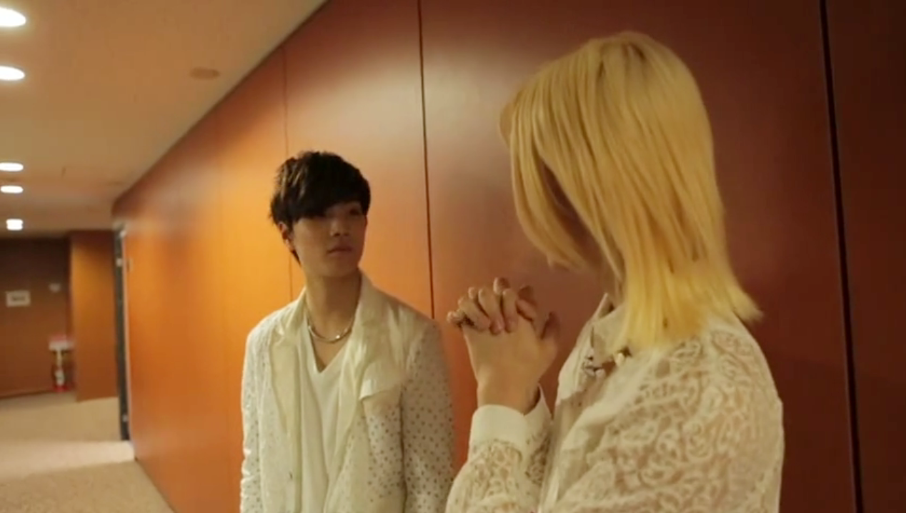 B2sFopxCcAEClbf.png:large