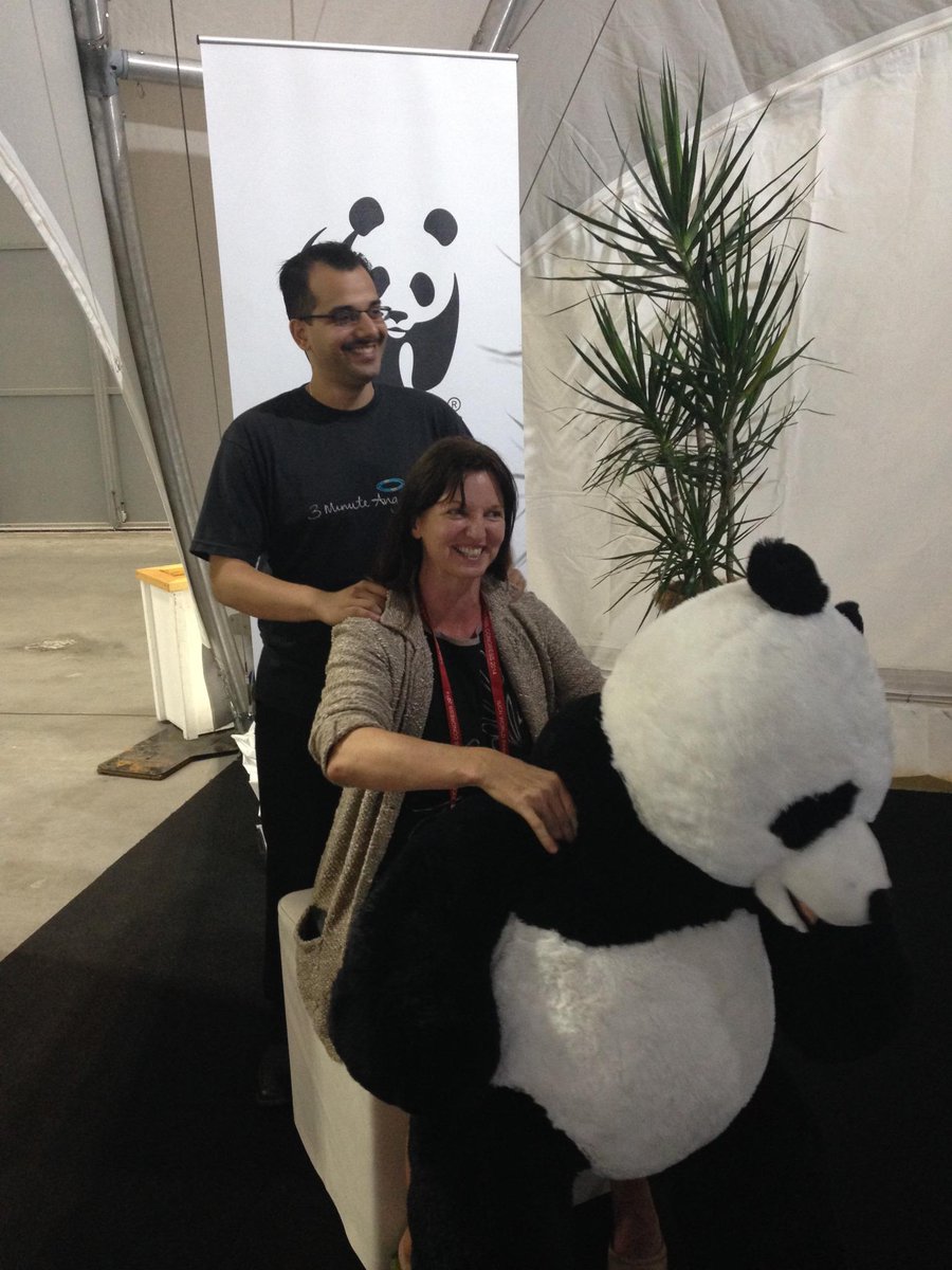 WWF_Australia's tweet photo. .@3MinuteAngels living up 2 their namesake in assisting #WWF Australias @GillyLlewellyn & some random ;) #WPCpanda http://t.co/Zw5IXmh2ni