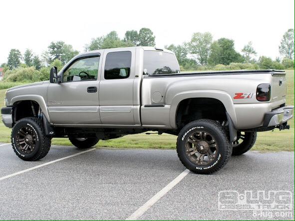 typical_IL_Kid's tweet photo. The Illinois "high school country boy" starter pack. http://t.co/VBhvkch1Hb