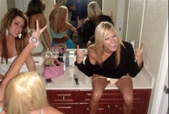 hotties_msu's tweet photo. Drunk girl starter kit: http://t.co/BgUJYoID7h