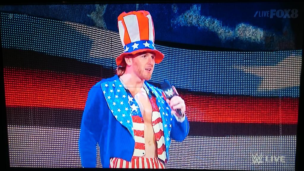 KAMlGOYE's tweet photo. Uncle Slater!!?? Smh #PushSlator @Heel4Lif3 @wwerappin #RAW #RAWRoanoke http://t.co/KfPLNz1qSo