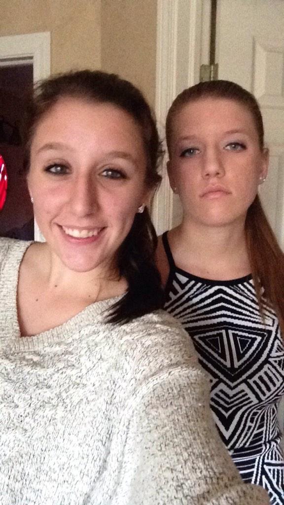 hunter_smith73's tweet photo. Happy birthday to my not so little sister! @sydneyy_smithh http://t.co/E58u1tAW8W