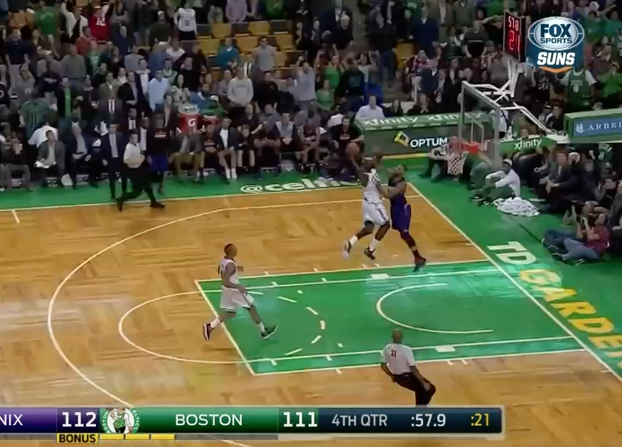 BleacherReport's tweet photo. VIDEO: Celtics’ Jeff Green steals a pass, dunks in transition over Suns’ Marcus Morris http://t.co/dUfFZ2AwEU http://t.co/fmapE4nuvl
