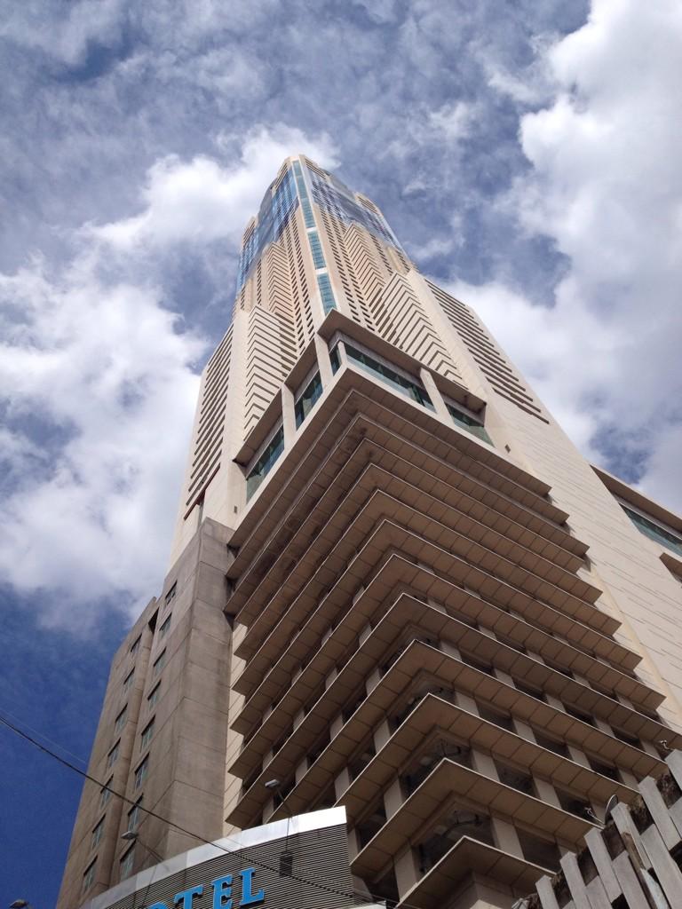 worramon's tweet photo. #BaiyokeSky #Hotel #Bangkok #tallest #building #Thailand http://t.co/ETaXNlBY1Q