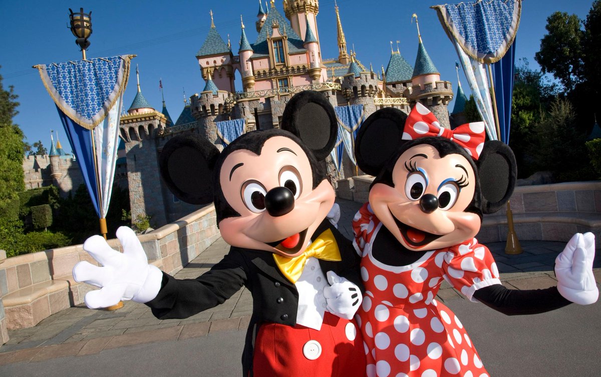 Go Usa בטוויטר 今日は ミッキーマウスとミニーマウスのお誕生日です ミッキー ミニー ハッピーバースデー カリフォルニアのディズニーランド リゾートや フロリダのウォルト ディズニー ワールド リゾートでお祝いしてみませんか Http T Co Lhj1qnpffh Go Usa בטוויטר 今日は ミッキーマウスとミニーマウスのお誕生日です ミッキー ミニー ハッピーバースデー カリフォルニアのディズニーランド リゾートや フロリダのウォルト ディズニー ワールド リゾートでお祝いしてみませんか Http T Co Lhj1qnpffh