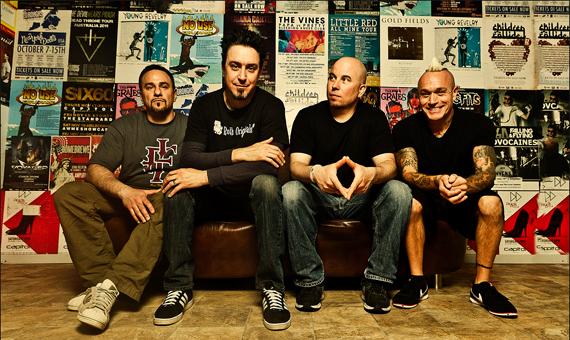 DennaMorgan's tweet image. .@SOIANYC + #NegativeApproach @HardLuckBar Sunday, November 23, 2014 #HardcorePunk