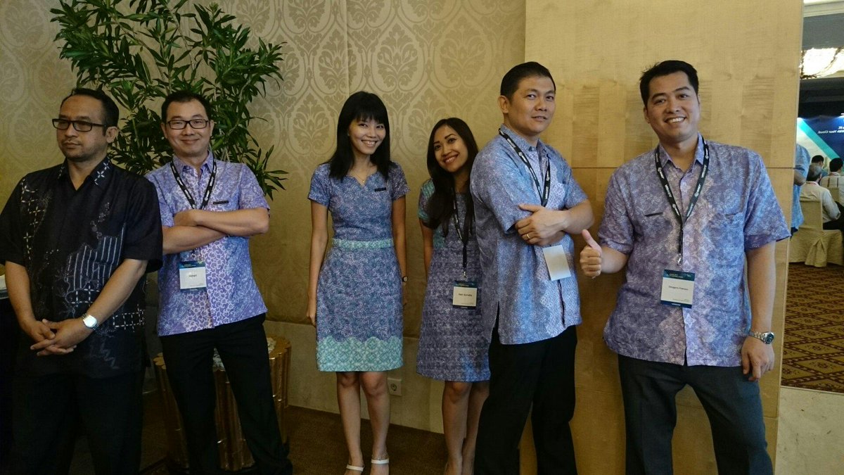 kleptonight's tweet photo. #VSSID handsome boys and beautiful laddies http://t.co/ghz5VwkO1b