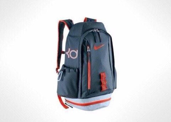 VineCIips's tweet photo. The "ball is life" starter pack http://t.co/FkyTfV5Gf1