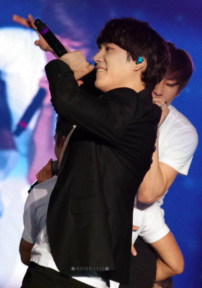 Happpyfeeet1112's tweet photo. 141108 #SS6HK Kyuhyun (2)
http://t.co/fZJ6WcIgTV
http://t.co/cy1B8We2XG
http://t.co/2qfdhE4O66
http://t.co/sdNXJqId7h http://t.co/Tumf3W1lRg