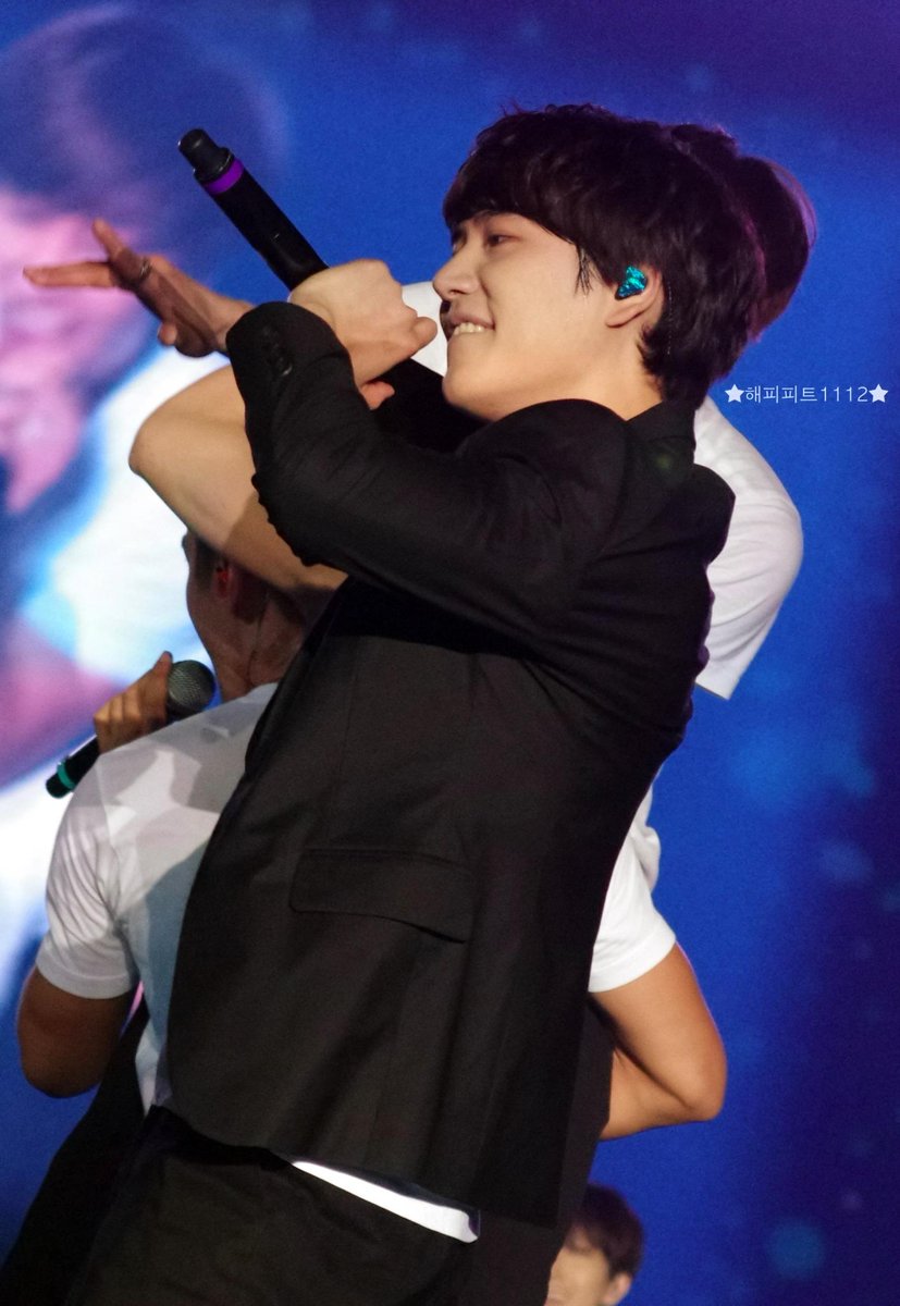 Happpyfeeet1112's tweet photo. 141108 #SS6HK Kyuhyun (2)
http://t.co/fZJ6WcIgTV
http://t.co/cy1B8We2XG
http://t.co/2qfdhE4O66
http://t.co/sdNXJqId7h http://t.co/Tumf3W1lRg