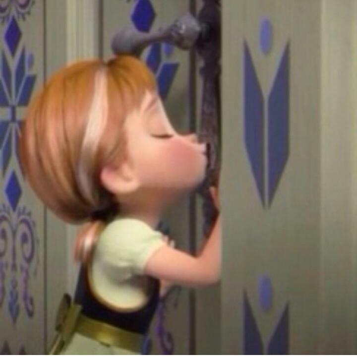 myDisneyQuote's tweet photo. "Do you want to build a snow man"? http://t.co/KVjPLjA8dS