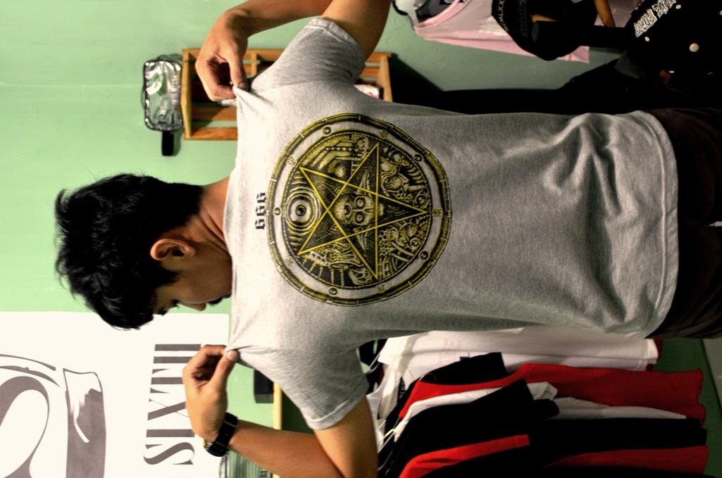 doublesixth66_'s tweet photo. Ts.UNDERWORLD HipMetalCore IDR 120k limited edition. SMS Order 0857802-12345 Lifestyle Anymore http://t.co/8IVmet02tK http://t.co/N4MaXy3Uqf