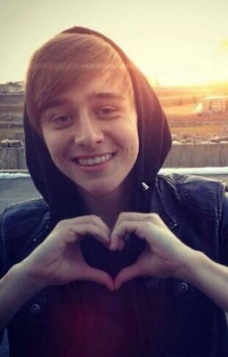 Me from school Grab the phone Login message Type. HAPPY BIRTHDAY CONNOR MCDONOUGH!!!!! youre offi 