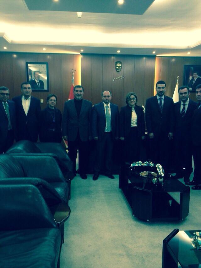 SolarTurkEnerji's tweet photo. Solartürk Enerji öncülüğünde Sn.Halil Mazıcıoğlu başkanlığında Büyükşehir Belediyesinde Sektör sorunları tartışıldı. http://t.co/Ji4A4cMAL3