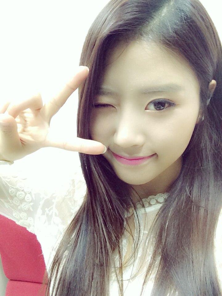 [#미주] 안뇽하세요 미듀입니당ㅎ오늘 조금 추운데 다들 손난로는 가지고 다니시나용?ㅠ
절대감기걸리며능 앙!대!영ㅎㅎ
저희는 팬분들의 응원소리에 힘이나니깐요!!마니마니 쌀앙해쥬세요(^o^)/♡
사랑해요♥뾰옹