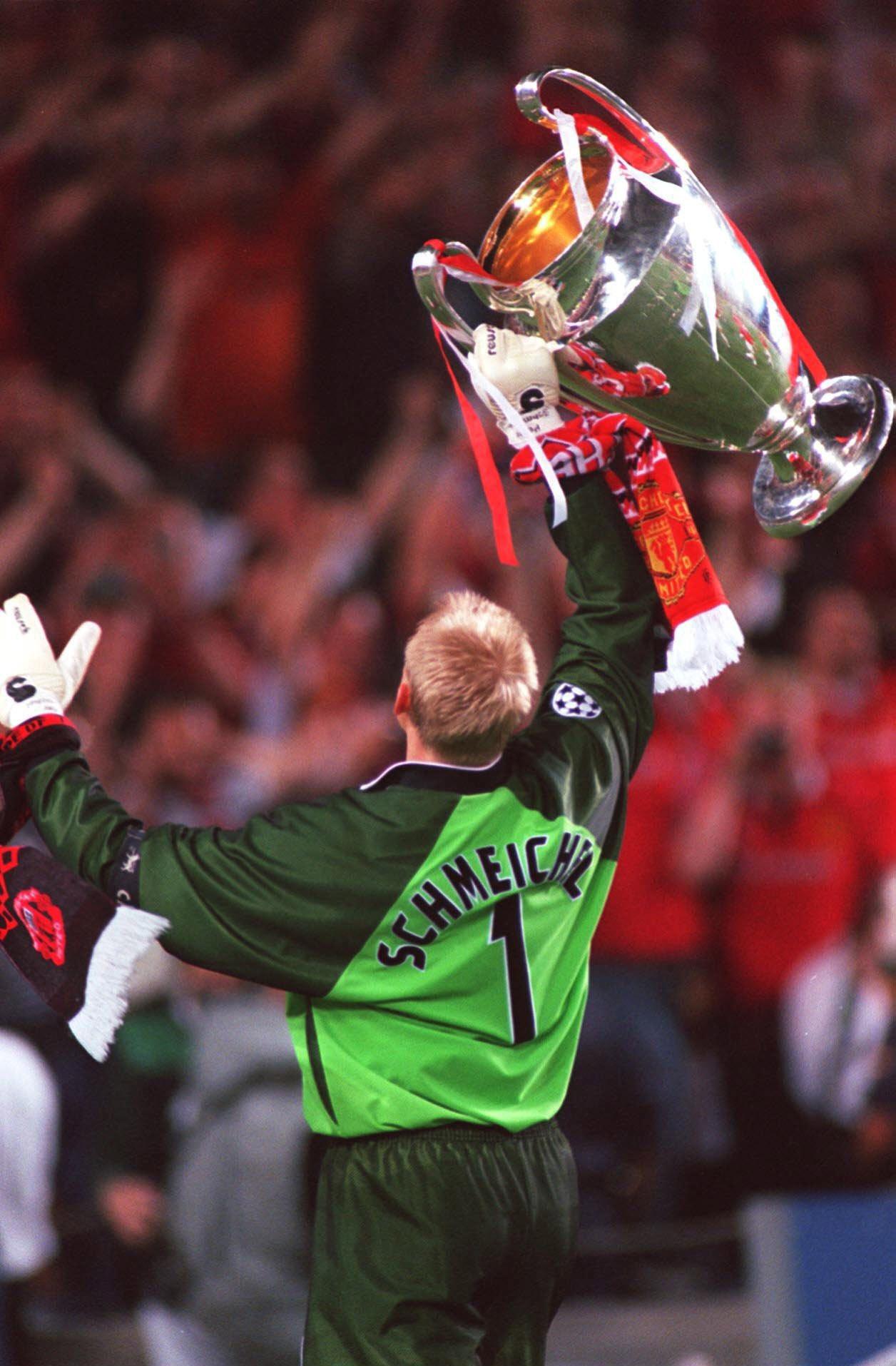 Happy 51st Birthday Peter Schmeichel!  