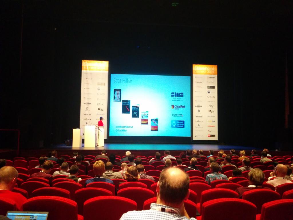 leonzandman's tweet image. Javascript session by @ScotHillier #spcon14