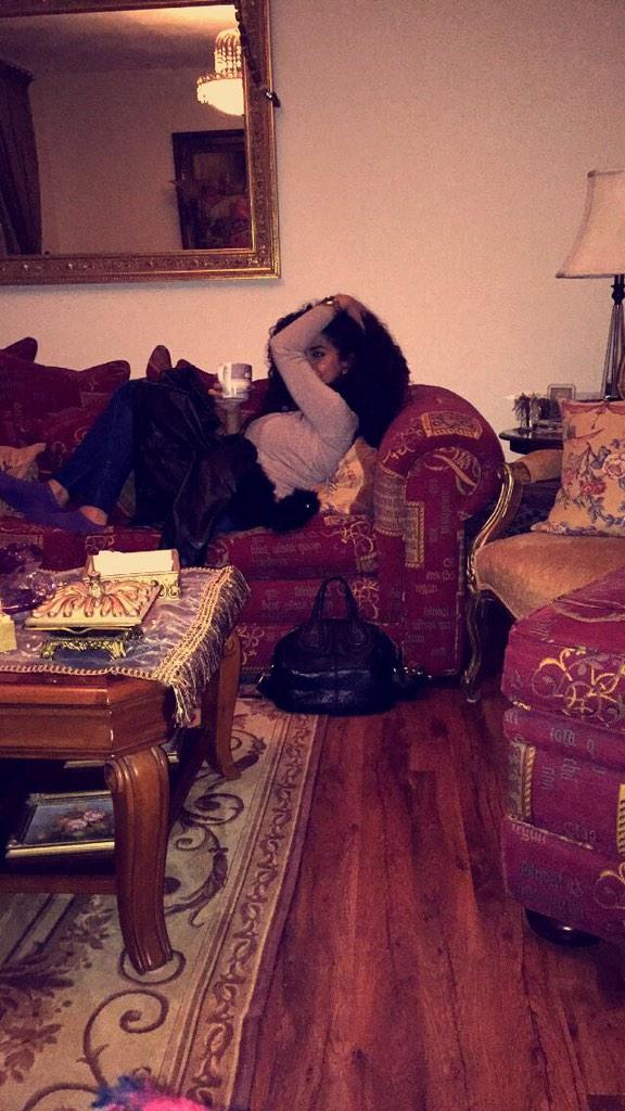 Xai_n's tweet photo. How Lebanese drink their tea #bouj๐
http://t.co/qkx3XIHLRf