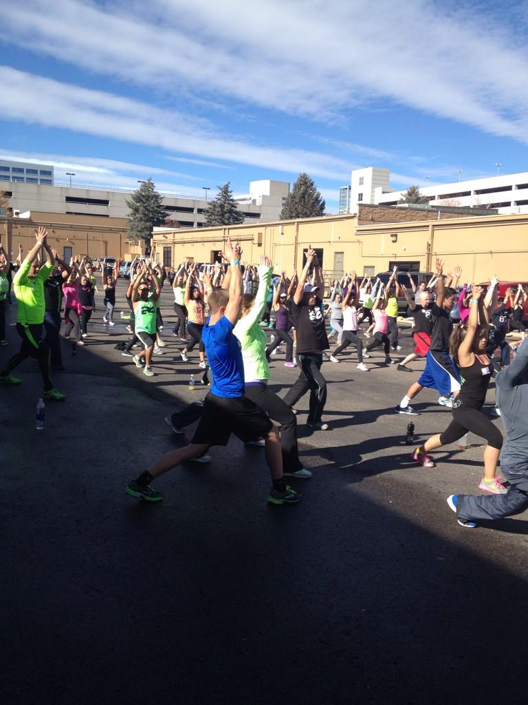 HealthQ24's tweet photo. Sunday workout at HealthQ! http://t.co/g2PLE8aTUS