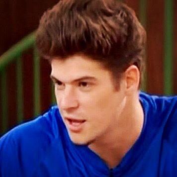 thecatsrunamok's tweet photo. #slance @ranceypants @Logan_is_mia http://t.co/FsLniwJQ32