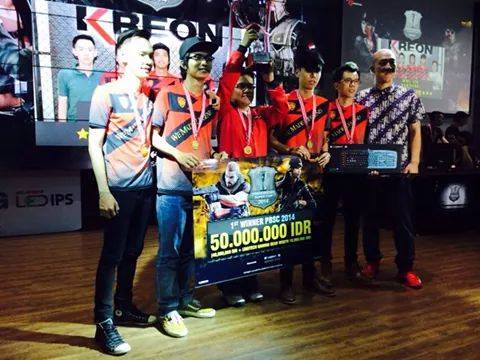wml186's tweet photo. CHAMPION PBSC2014 WEMADELEGEND186 THANKS ALL SUPPORT !!! #FFPS186 #latepost http://t.co/LXkH7mkuH5