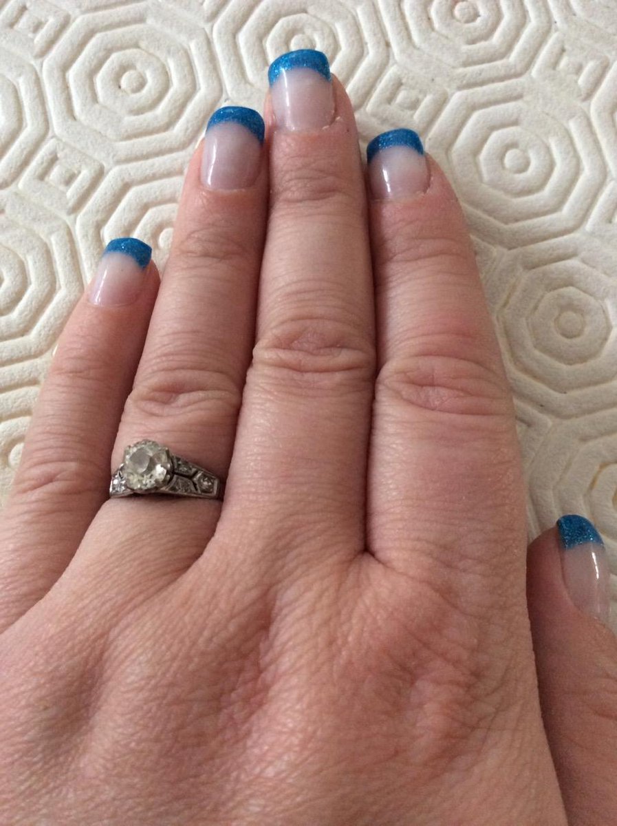 bryan_rebekah's tweet photo. #yoursparkles @77diamonds http://t.co/yxkUBmLrIe