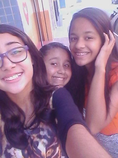 12Anablanco's tweet photo. - Éo e as prima @&amp;%#$$#*:"- !! http://t.co/J1rxvXKdN3