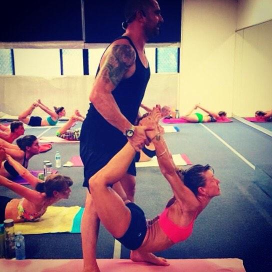 JWalkerdene's tweet photo. Just hanging around! #bikramyoga #floorbow #heat #yoga #sweating 😊☀️💦🙏 http://t.co/g1cKotEgoq
