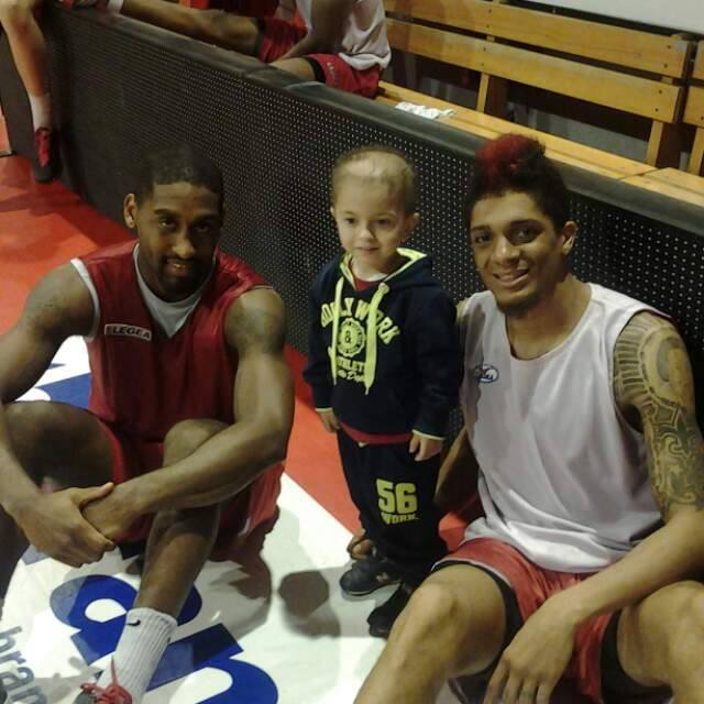 parallelecinico's tweet image. Manuel 4 anni, @PistoiaBasket nel cuore e Galanda come idolo. Ha bisogno del nostro sostegno
facebook.com/LaGiornataTipo…