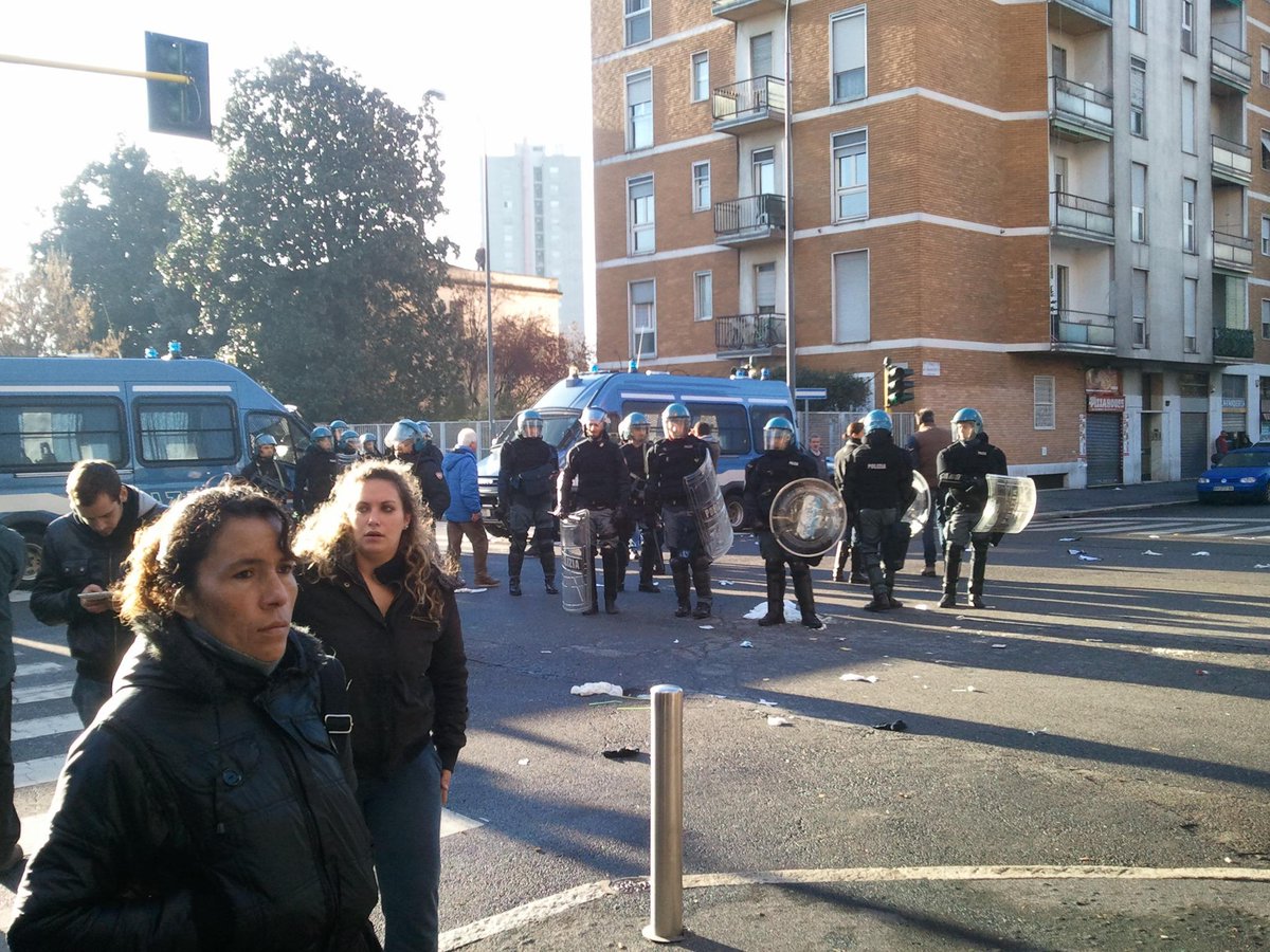 ItaliaSalva's tweet photo. Sforzo #polizia vano, se non si danno subito #casevuote ai LEGITTIMI assegnatari #sgomberi #sfratti #milano #corvetto http://t.co/5aDO4uwPpK