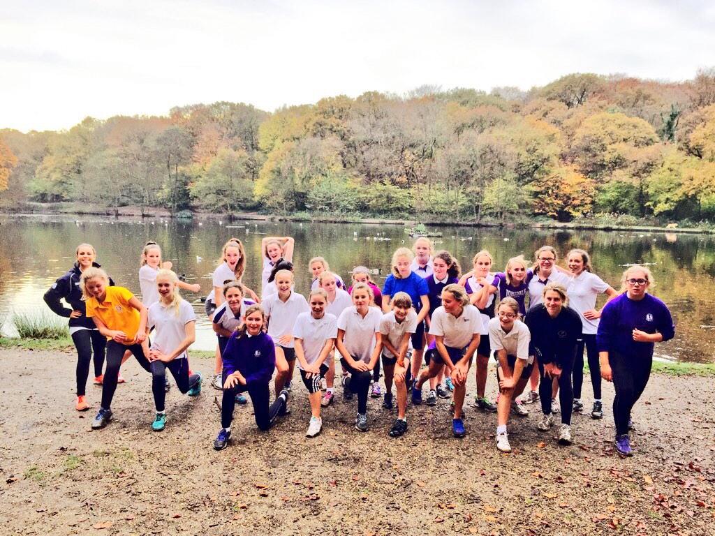 PutneyHighSport's tweet photo. #crosscountry #year8 #feelinggood #runnerslife #crispmorning #viewe http://t.co/HcdZF03X2X