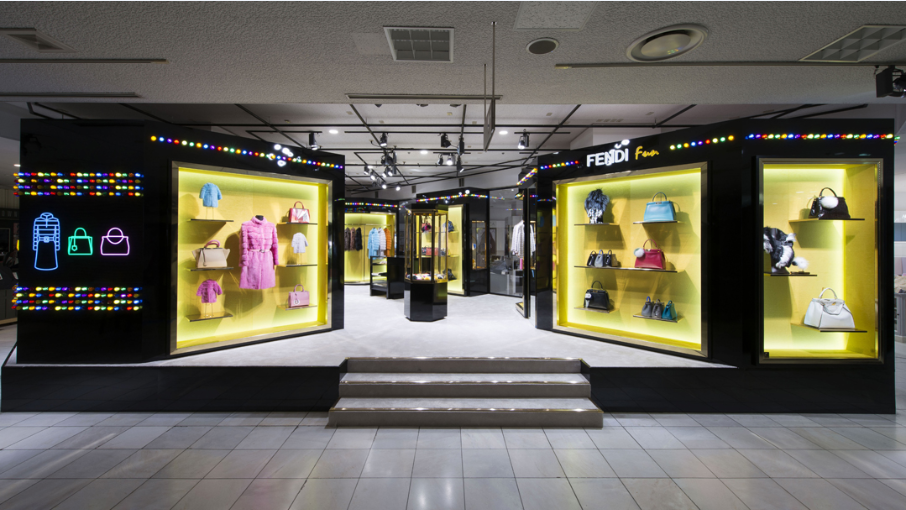 FENDI_JAPAN's tweet photo. 「FENDI Fun」イベントは本日まで!是非お見逃しなく。
そして12月3日(水)からは大阪へ。阪急うめだ本店=1階コトコトステージ11にて開催いたします。 #FendiFun http://t.co/cuLUbn8NHR